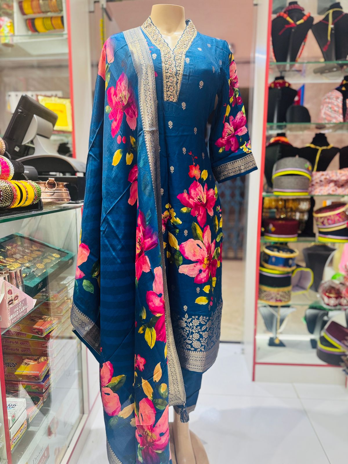 Women's navy blue silk flower Printed Kurta with Pant & flower print Dupatta